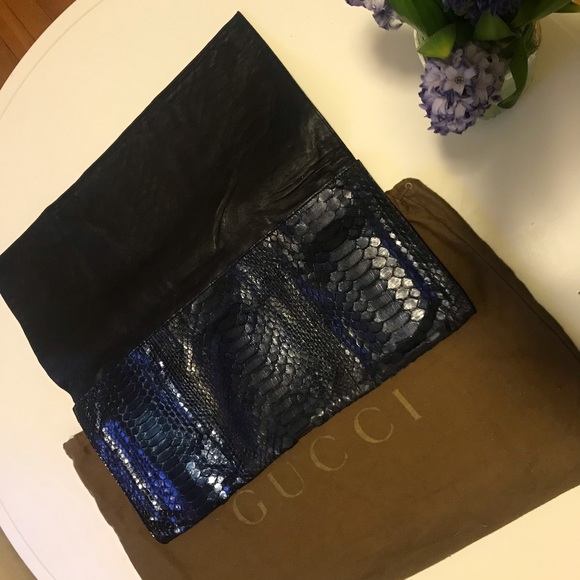 Gucci | RARE Blue Soft Python Large Clutch - Picture 5 of 8